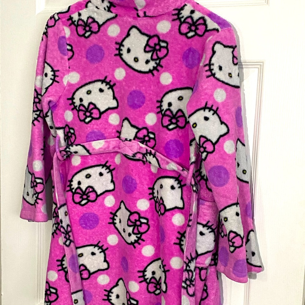 Hello kitty robe
